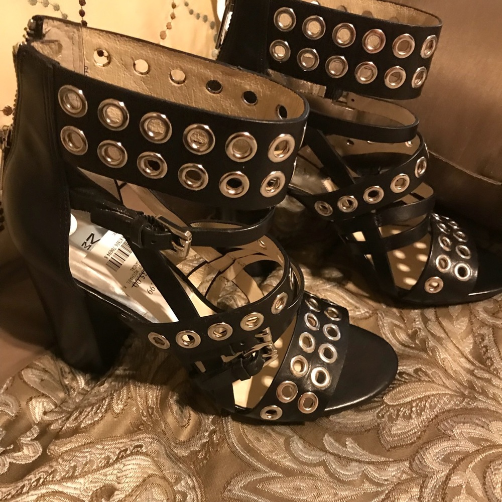 HOT!!!! 🔥 Michael Kors Heels  Size 7 NWT